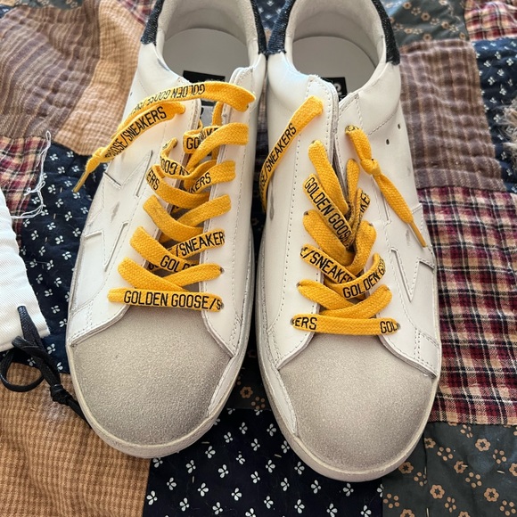 Golden Goose Sneakers - Picture 5 of 5